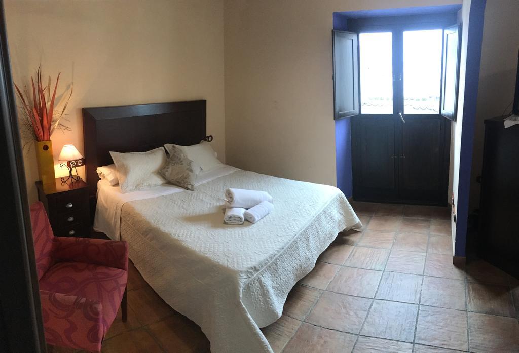 Apartamentos Victoria Bujalance Kültér fotó